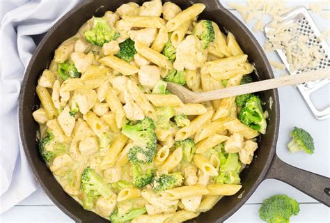 broccoli met kip en pasta